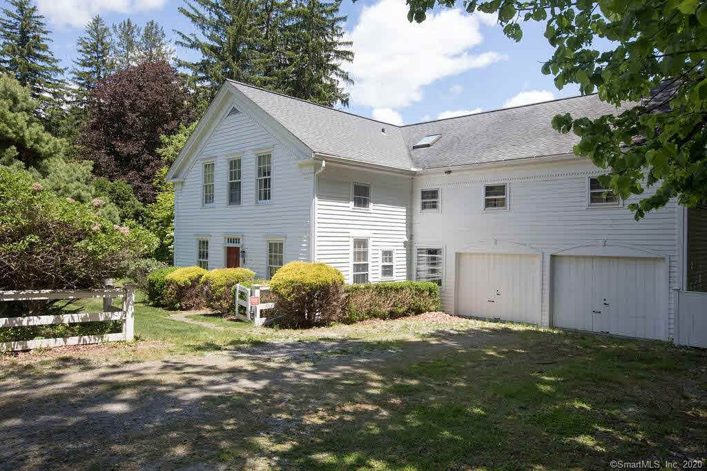 Building photograph for 28 WHITE HOLLOW ROAD